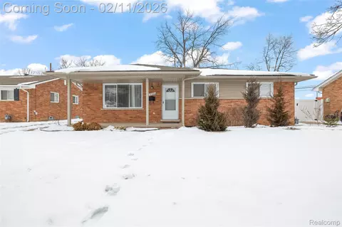 18230 Snow Ave, Dearborn, MI 48124