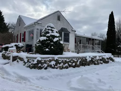 4384 Newark Rd, Attica, MI 48412