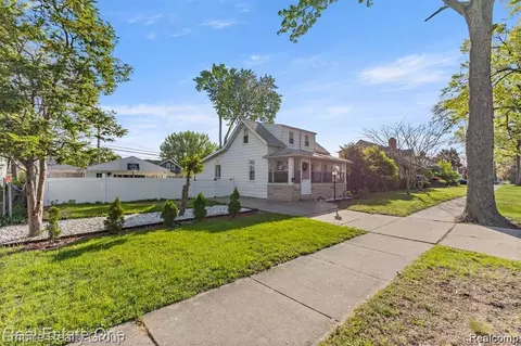 21047 Outer Dr, Dearborn, MI 48124