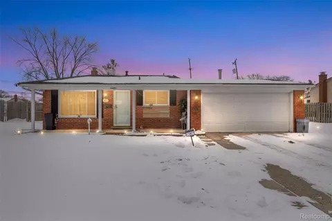 11801 Moran St, Taylor, MI 48180