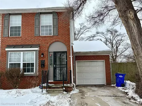 15487 Meyers Rd, Detroit, MI 48227
