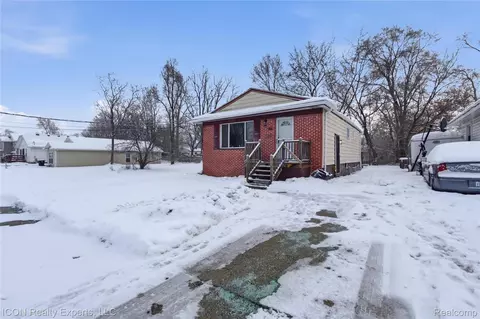 231 Going St, Pontiac, MI 48342