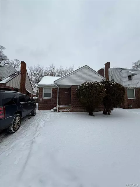 16580 Ward Ave, Detroit, MI 48235