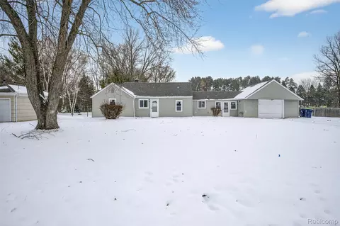 7148 Mccliggott Rd, Thomas, MI 48609