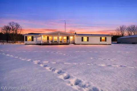 4038 Catlin Rd, Columbiaville, MI 48421
