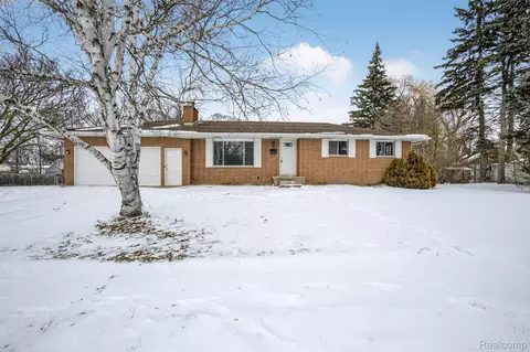 805 Birch St, Saginaw, MI 48601
