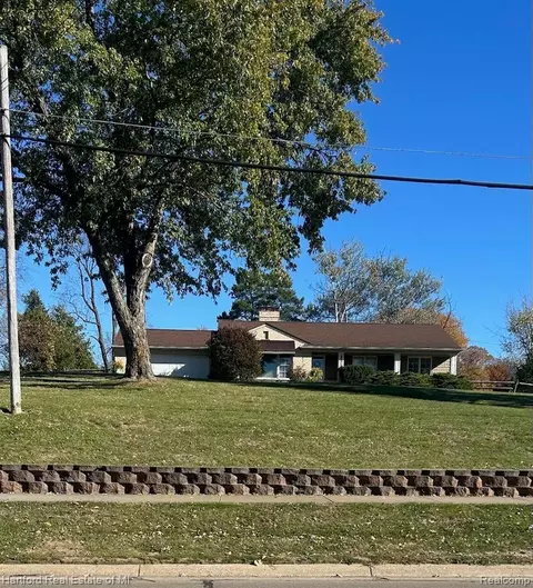 4975 Inkster Rd, Bloomfield Hills, MI 48302