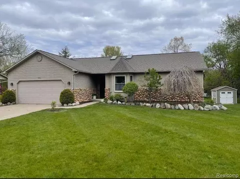 632 Mill St, Fenton, MI 48430