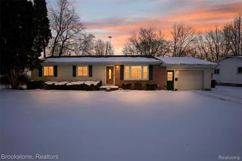 300 N Kibbee St, Saint Johns, MI 48879