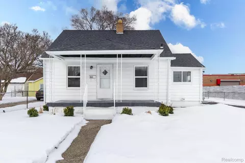 7641 Westminster Ave, Warren, MI 48091