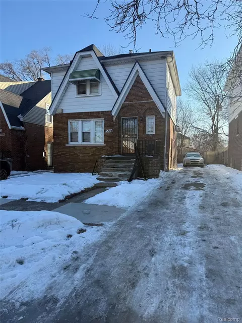 15824 Snowden St, Detroit, MI 48227