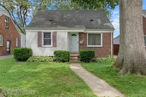 2926 N Altadena Ave, Royal Oak, MI 48073