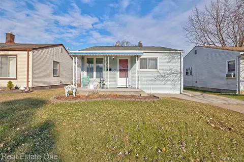 27732 Dartmouth St, Madison Heights, MI 48071