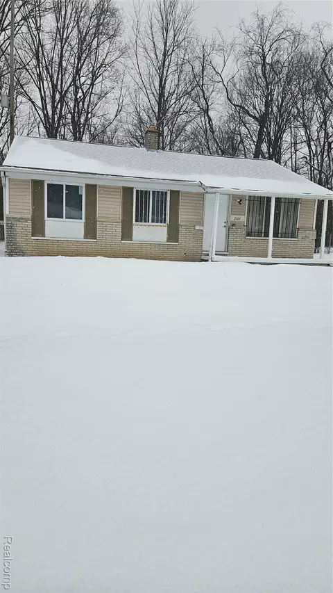 2106 Janice Dr, Flint, MI 48504