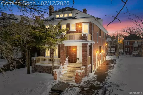 3307 Fullerton St, Detroit, MI 48238