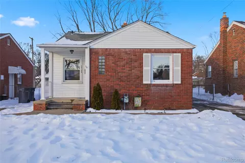 24100 Ross St, Dearborn, MI 48124