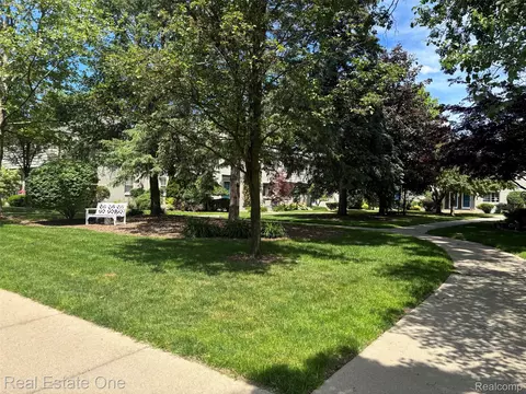 Exterior - 1675 Graefield Rd, Birmingham, MI 48009 photo 2 of 3