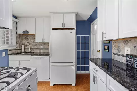 Kitchen - 1675 Graefield Rd, Birmingham, MI 48009 photo 1 of 5