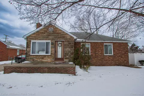 4926 E 12 Mile Rd, Warren, MI 48092