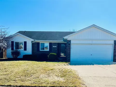 28720 Bingham Dr, Chesterfield, MI 48047