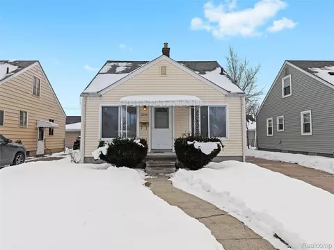 2218 Baxter Ave, Royal Oak, MI 48067