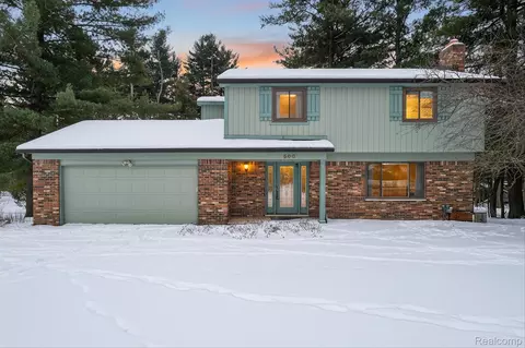 500 Granger Rd, Brandon, MI 48462