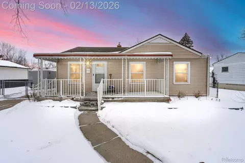 4976 Weddell St, Dearborn Heights, MI 48125