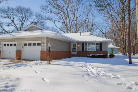 3947 Butternut Ct, Port Huron, MI 48060