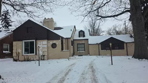 5036 Bishop St, Detroit, MI 48224