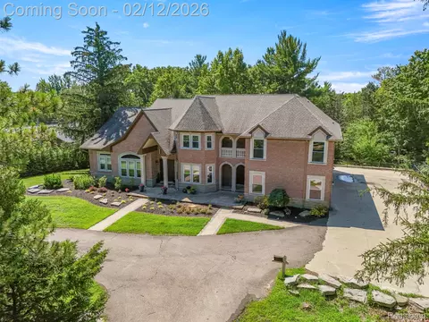 41901 8 Mile Rd, Northville, MI 48167