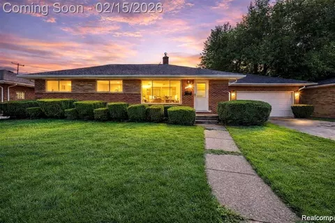 24756 Hill Ave, Warren, MI 48091