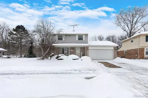 24210 Westpointe St, Brownstown, MI 48183