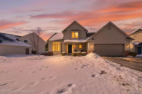 1408 Morning Mist Dr, Marion, MI 48843