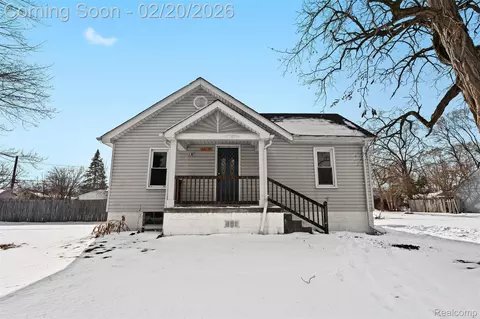 35239 Palmer Rd, Westland, MI 48186