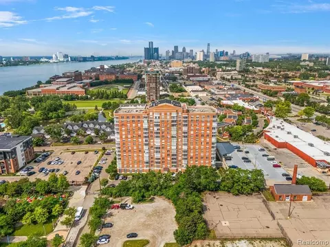 250 E Harbortown Dr #1104, Detroit, MI 48207