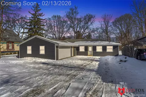 713 S Mill St, Clio, MI 48420