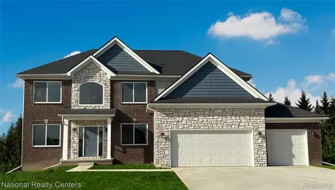 53212 Woodland Mdws, Chesterfield, MI 48047