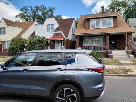 16846 Santa Rosa Dr, Detroit, MI 48221
