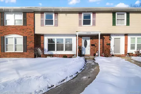13153 Lake Point Blvd, Van Buren, MI 48111
