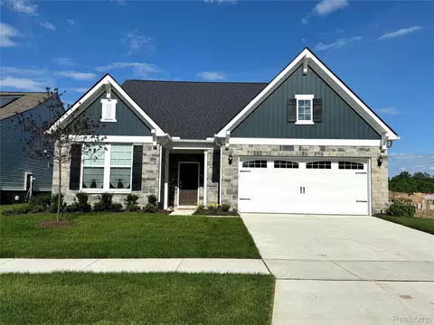 5627 Lewiston Rd, Canton, MI 48188