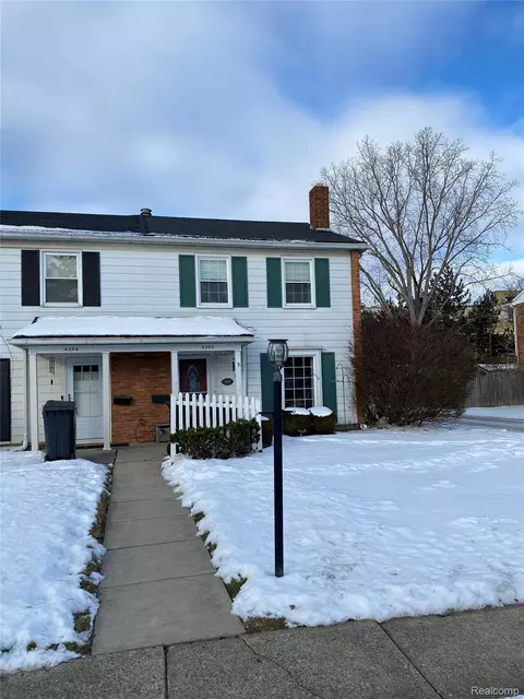 4202 Park Forest Dr, Flint, MI 48507