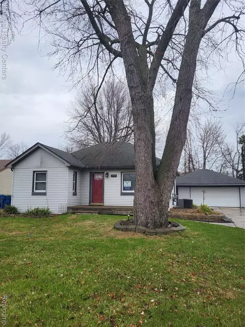 29780 Lorraine Ave, Warren, MI 48093