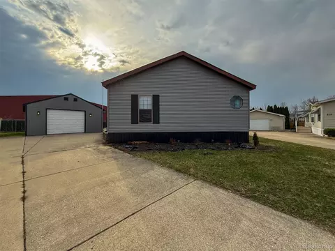 6255 Telegraph Road Lot #214, Temperance, MI 48182