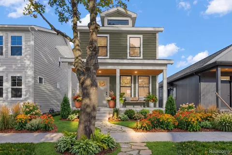 1797 Holcomb St, Detroit, MI 48214