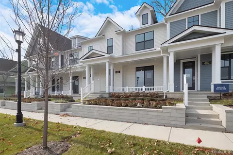 404 S Center St, Northville, MI 48167