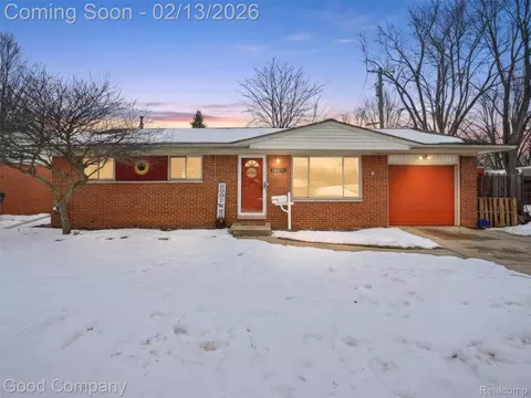 20857 Shoreview St, Clinton Township, MI 48035