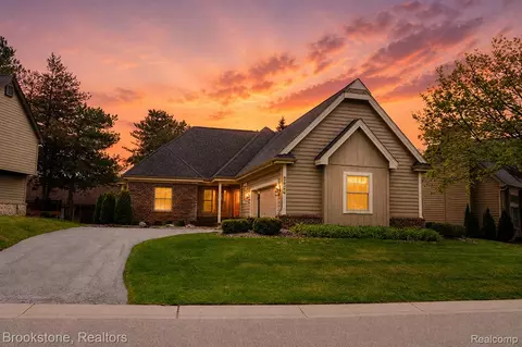 5624 Northcrest Xing, Independence, MI 48346