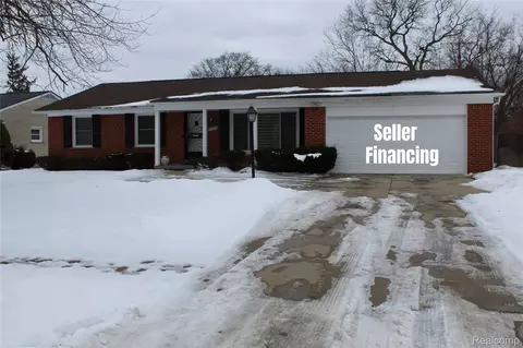 17155 Lincoln Dr, Southfield, MI 48076