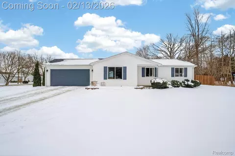 3371 Krafft Rd, Fort Gratiot, MI 48059