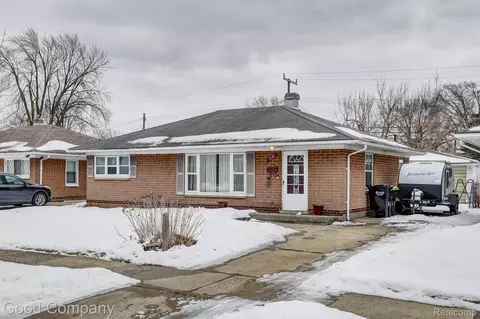 1176 E Kalama Ave, Madison Heights, MI 48071